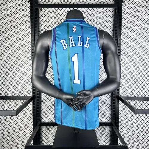 CHARLOTTE HORNETS LINES - BALL 1 - Imagen 11