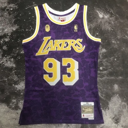 LAKERS PURPLE X BAPE - Imagen 9