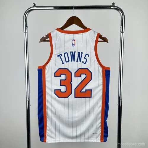NEW YORK KNICKS - TOWNS 32